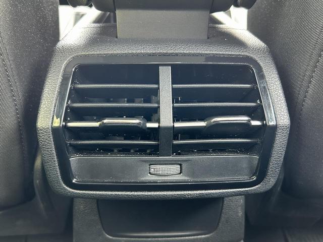 Q3 35TFSIアドバンスド コンビニエンス&アシスタンスPKG スマートインターフェース バーチャルコックピット ACC レーンアシスト サイドアシスト 全周囲カメラ アウディドライブセレクト 前席シートヒーター 純正18AW(32枚目)