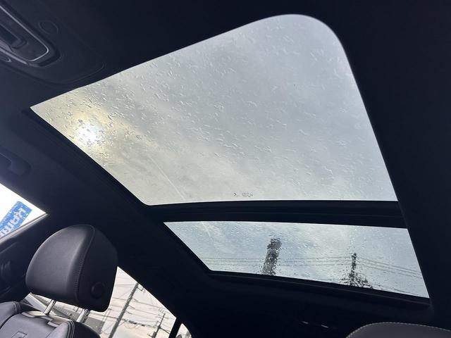 Q8 55TFSIクワトロ デビューパッケージSライン B&O パノラマサンルーフ ワンオーナー コンフォートアシスタンスPKG ACC レーンアシスト ハーフレザー マトリクスLED アルカンターラ バーチャルコックピット オールホイールステアリング(3枚目)