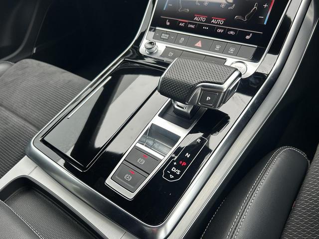 Q8 55TFSIクワトロ デビューパッケージSライン B&O パノラマサンルーフ ワンオーナー コンフォートアシスタンスPKG ACC レーンアシスト ハーフレザー マトリクスLED アルカンターラ バーチャルコックピット オールホイールステアリング(33枚目)