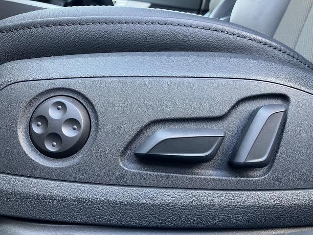 A5スポーツバック 2.0TFSIクワトロ スポーツ SラインPKG セーフティPKG マトリクスLED 18インチAW ACC サイドアシスト スマホ連携 全周囲カメラ パークアシスト ハーフレザー シートヒーター バーチャルCP ワンオーナー(22枚目)