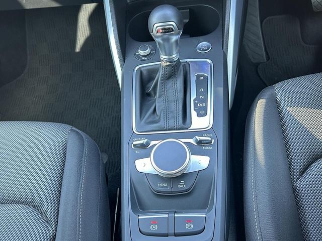 Ｑ２ ３０ＴＦＳＩスポーツ　ナビケーションＰＫＧ　アシスタンスＰＫＧ　バーチャルコックピット　電動リアゲート　ＡＣＣ　レーンアシスト　サイドアシスト　スマホ連携　ＬＥＤヘッドライト　シートヒーター　バックカメラ　ＴＶチューナー（32枚目）