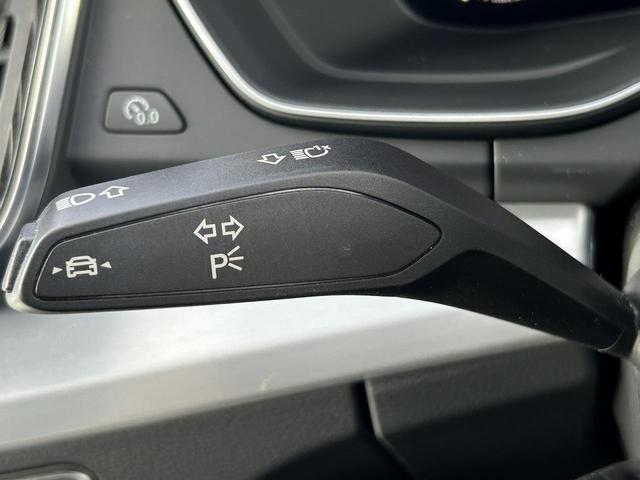 Q5 40TDIクワトロ Sライン オプション20インチAW SラインプラスPKG ACC レーンアシスト サイドアシスト 全周囲カメラ パークアシスト マトリクスヘッドライト 全席シートヒーター スマホ連携 バーチャルコックピット(10枚目)