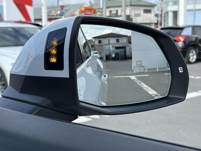 Q5 40TDIクワトロ Sライン オプション20インチAW SラインプラスPKG ACC レーンアシスト サイドアシスト 全周囲カメラ パークアシスト マトリクスヘッドライト 全席シートヒーター スマホ連携 バーチャルコックピット(11枚目)