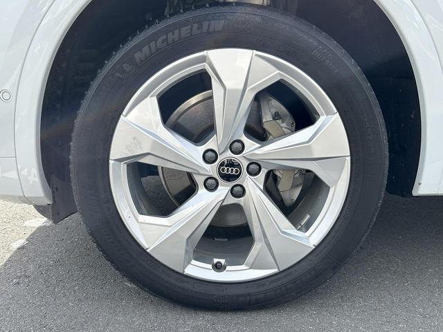 Q5 40TDIクワトロ Sライン オプション20インチAW SラインプラスPKG ACC レーンアシスト サイドアシスト 全周囲カメラ パークアシスト マトリクスヘッドライト 全席シートヒーター スマホ連携 バーチャルコックピット(23枚目)