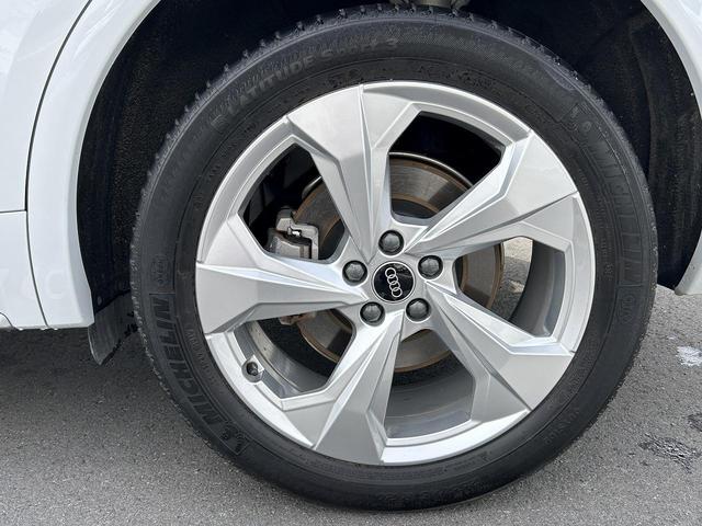 Q5 40TDIクワトロ Sライン オプション20インチAW SラインプラスPKG ACC レーンアシスト サイドアシスト 全周囲カメラ パークアシスト マトリクスヘッドライト 全席シートヒーター スマホ連携 バーチャルコックピット(25枚目)