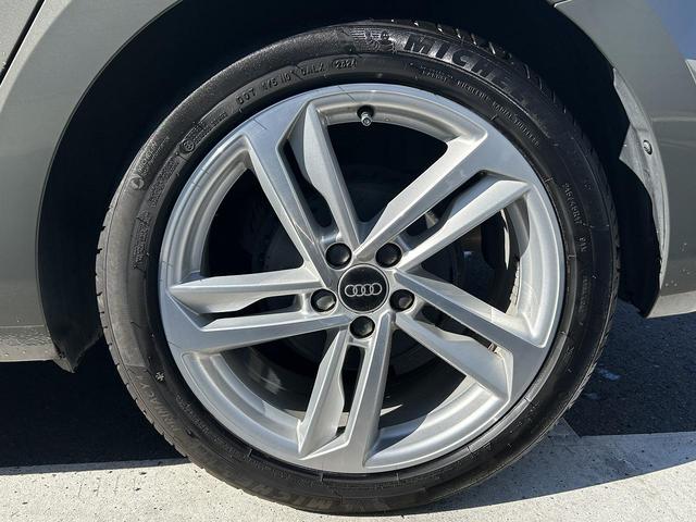 Ａ１スポーツバック ２５ＴＦＳＩ　Ｓライン　コンビニエンスＰＫＧ　ナビゲーションＰＫＧ　アシスタントＰＫＧ　コントラストルーフ　ＡＣＣ　レーンアシスト　サイドアシスト　前席シートヒーター　バックカメラ　バーチャルＣＰ　スマホ連携　１オーナー（13枚目）