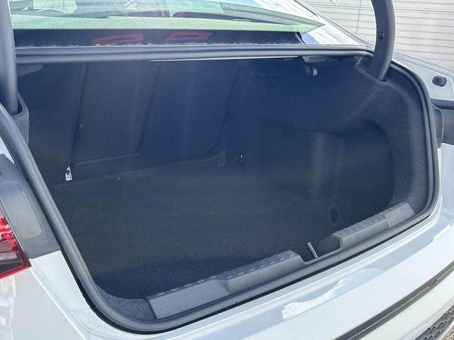 Ａ３ スポーツバック３０ＴＦＳＩアドバンスド　コンビニエンス＆アシスタンスＰＫＧライト　ナビゲーションＰＫＧ　ＡＣＣ　レーンアシスト　サイドアシスト　バックカメラ　前後ソナー　駐車アシスト　電動シート　シートヒーター　スマホ連携　純正１７ＡＷ（18枚目）