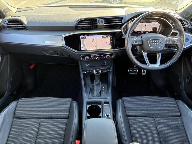 Ｑ３スポーツバック ３５ＴＤＩクワトロ　Ｓライン　ＳＯＮＯＳサウンド　ブラックスタイリングＰＫＧ　ＴＶチューナー　コンビニ＆アシスタンスＰＫＧ　ＡＣＣ　レーンアシスト　サイドアシスト　純正１９インチＡＷ　全周囲カメラ　ドライブセレクト　１オーナー（2枚目）