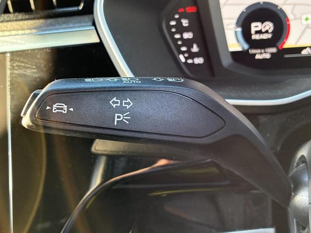 Ｑ３スポーツバック ３５ＴＤＩクワトロ　Ｓライン　ＳＯＮＯＳサウンド　ブラックスタイリングＰＫＧ　ＴＶチューナー　コンビニ＆アシスタンスＰＫＧ　ＡＣＣ　レーンアシスト　サイドアシスト　純正１９インチＡＷ　全周囲カメラ　ドライブセレクト　１オーナー（8枚目）