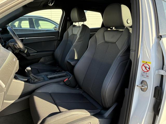 Ｑ３スポーツバック ３５ＴＤＩクワトロ　Ｓライン　ＳＯＮＯＳサウンド　ブラックスタイリングＰＫＧ　ＴＶチューナー　コンビニ＆アシスタンスＰＫＧ　ＡＣＣ　レーンアシスト　サイドアシスト　純正１９インチＡＷ　全周囲カメラ　ドライブセレクト　１オーナー（14枚目）