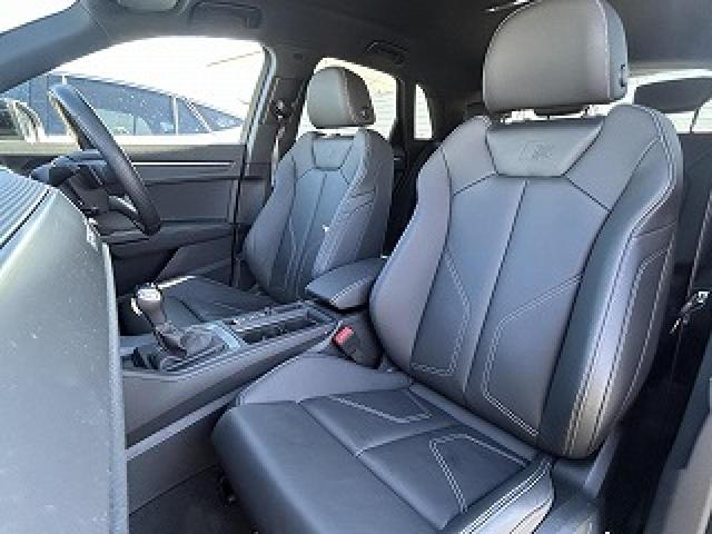 ●前席パーシャルレザーシート『当店は、関東最大規模の在庫台数を展示しております。離れたヤードにも車両を保管しておりますので、ご予約の上でのご来場をおすすめしております！』