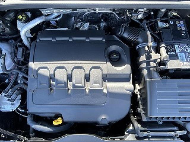 【３５ＴＤＩエンジン】排気量を小さくし、燃費・環境性能の向上と余裕あるパフォーマンスを両立するＴＦＳＩエンジン。ターボチャージャーとガソリン直噴システムＦＳＩの組み合わせ