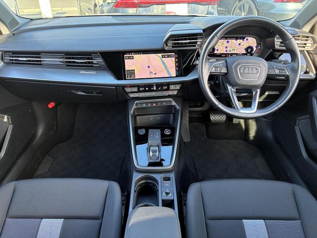 ●【認定中古車】Ａｕｄｉ専門のテクニシャンが、１００項目にもおよぶ精密な点検を実施。すべてをクリアしたＡｕｄｉ車のみが対象となります。