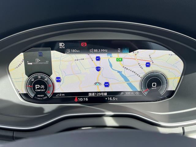 ●バーチャルコックピット『メーターパネル内に高解像度の液晶ディスプレイを配置。ディスプレイ内に地図が表示され、ナビゲーションの確認の際にドライバーは視線の移動を少なくすることができます。』