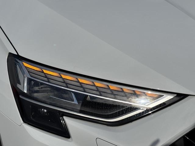 Ａ３セダン ３０ＴＦＳＩアドバンスド　コンビニエンス＆アシスタンスＰＫＧライト　ナビゲーションＰＫＧ　ＡＣＣ　レーンアシスト　サイドアシスト　バックカメラ　前後ソナー　駐車アシスト　電動シート　シートヒーター　スマホ連携　純正１７ＡＷ（11枚目）