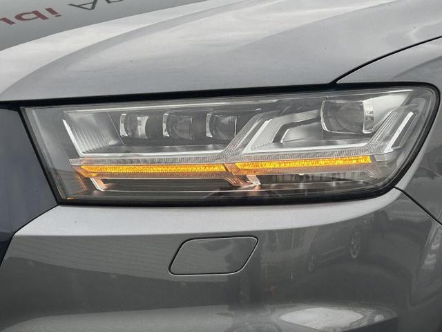 マトリクスＬＥＤヘッドライト『複数のセンサーとカメラによって他車や歩行者を検出。ドライバーや歩行者の視界を妨げることが無いように、約１億通りの自動配光が可能です。』