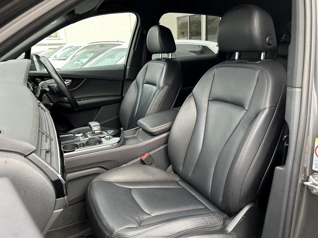 フルレザーシート『当店は、関東最大規模の在庫台数を展示しております。離れたヤードにも車両を保管しておりますので、ご予約の上でのご来場をおすすめしております！』