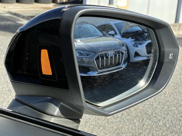 Ｑ３スポーツバック ３５ＴＦＳＩ　Ｓライン　プラスＰＫＧ　ブラックスタイリングＰＫＧ　スマホ連携　パーシャルレザー　コンビニ＆アシスタンスＰＫＧ　プライバシーガラス　アンビエントライト　純正１９インチＡＷ　全周囲カメラ　ＡＣＣ　１オーナー（10枚目）