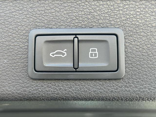 Ｑ３スポーツバック ３５ＴＦＳＩ　Ｓライン　プラスＰＫＧ　ブラックスタイリングＰＫＧ　スマホ連携　パーシャルレザー　コンビニ＆アシスタンスＰＫＧ　プライバシーガラス　アンビエントライト　純正１９インチＡＷ　全周囲カメラ　ＡＣＣ　１オーナー（31枚目）