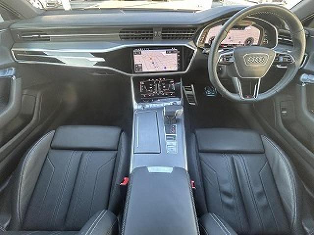 Ａ７スポーツバック ４５ＴＦＳＩクワトロ　Ｓラインパッケージ　テクノロジーＰＫＧ　純正２０インチＡＷ　スポーツＰＫＧ　ワンオーナー　パークアシスト　ＡＣＣ　レーンアシスト　全周囲カメラ　マトリクスＬＥＤ　アンビエントライト　スマホ連携　黒革　バーチャルＣＰ（2枚目）