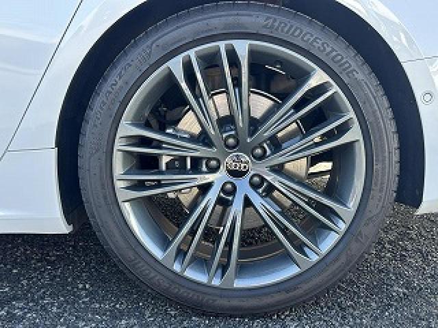 Ａ７スポーツバック ４５ＴＦＳＩクワトロ　Ｓラインパッケージ　テクノロジーＰＫＧ　純正２０インチＡＷ　スポーツＰＫＧ　ワンオーナー　パークアシスト　ＡＣＣ　レーンアシスト　全周囲カメラ　マトリクスＬＥＤ　アンビエントライト　スマホ連携　黒革　バーチャルＣＰ（13枚目）