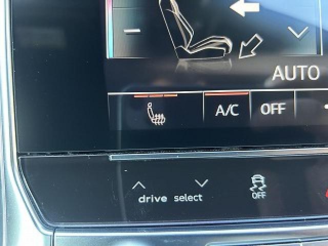 Ａ７スポーツバック ４５ＴＦＳＩクワトロ　Ｓラインパッケージ　テクノロジーＰＫＧ　純正２０インチＡＷ　スポーツＰＫＧ　ワンオーナー　パークアシスト　ＡＣＣ　レーンアシスト　全周囲カメラ　マトリクスＬＥＤ　アンビエントライト　スマホ連携　黒革　バーチャルＣＰ（26枚目）