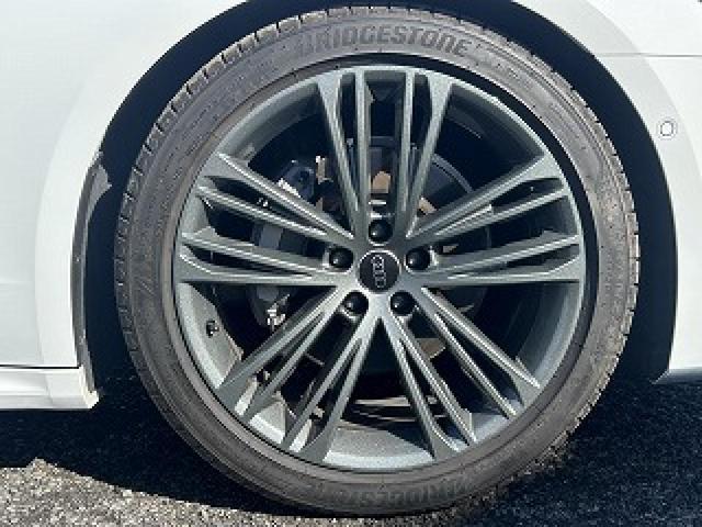 Ａ７スポーツバック ４５ＴＦＳＩクワトロ　Ｓラインパッケージ　テクノロジーＰＫＧ　純正２０インチＡＷ　スポーツＰＫＧ　ワンオーナー　パークアシスト　ＡＣＣ　レーンアシスト　全周囲カメラ　マトリクスＬＥＤ　アンビエントライト　スマホ連携　黒革　バーチャルＣＰ（34枚目）