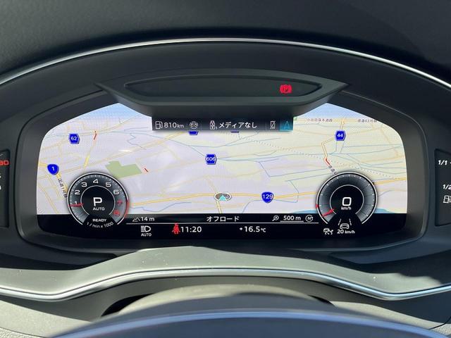 ●バーチャルコックピット『メーターパネル内に高解像度の液晶ディスプレイを配置。ディスプレイ内に地図が表示され、ナビゲーションの確認の際にドライバーは視線の移動を少なくすることができます。』