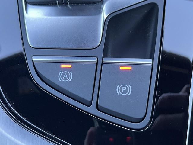 Ａ５スポーツバック ４０ＴＤＩクワトロ　Ｓライン　オプション１９インチＡＷ　コンフォートＰＫＧ　ＡＣＣ　レーンアシスト　サイドアシスト　パークアシスト　全周囲カメラ　ステアリングヒーター　マトリクスＬＥＤ　シートヒーター　スマホ連携（26枚目）