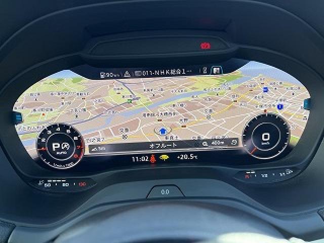 Ｑ２ ３０ＴＦＳＩスポーツ　ＳラインＰＫＧ　ナビゲーションＰＫＧ　アシスタンスＰＫＧ　オートマチックテールゲート　ＡＣＣ　レーンアシスト　ドライブセレクト　ＴＶチューナー　サイドアシスト　ハーフレザーシート　スマホ連携（3枚目）