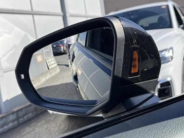 Ｑ２ ３０ＴＦＳＩスポーツ　ＳラインＰＫＧ　ナビゲーションＰＫＧ　アシスタンスＰＫＧ　オートマチックテールゲート　ＡＣＣ　レーンアシスト　ドライブセレクト　ＴＶチューナー　サイドアシスト　ハーフレザーシート　スマホ連携（10枚目）
