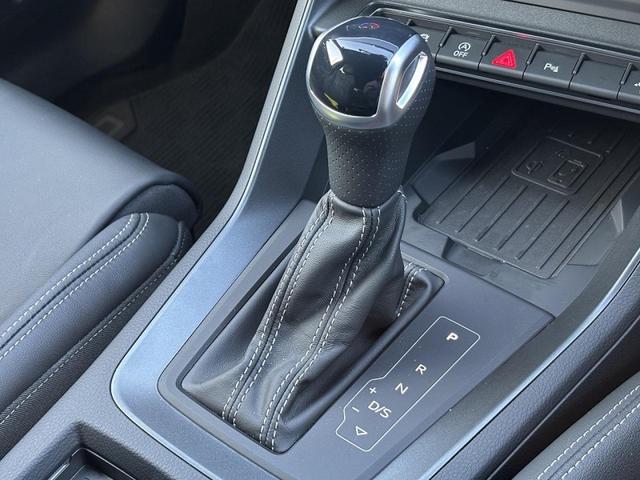 Q3スポーツバック 35TFSI Sライン ブラックスタイリングPKG コンビニエンス&アシスタンスPKG プラスPKG パーシャルレザー スマホ連携 ワイヤレスチャージング ドライブセレクト マルチカラーアンビエントライト 1オーナー(27枚目)