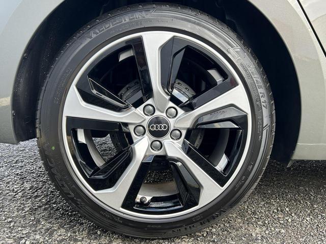 A1スポーツバック 25TFSI Sライン コンビニ&アシスタンスPKG スマホ連携 コントラストルーフ インテリアプラスPKG ワイヤレスチャージ ACC サイドアシスト ハーフレザー パドルシフト シートヒーター 17インチAW 1オーナー(12枚目)