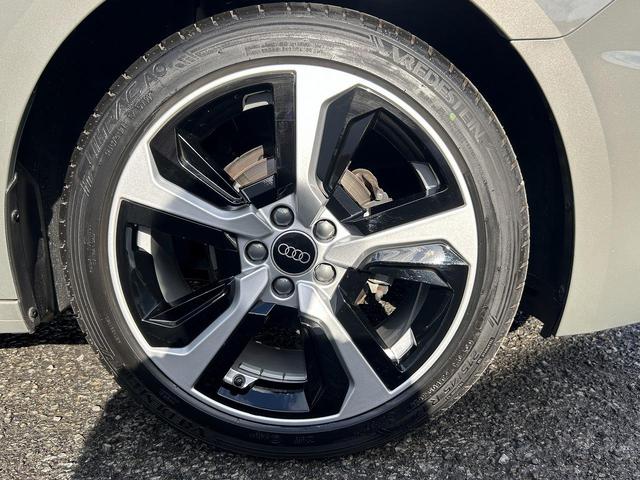 A1スポーツバック 25TFSI Sライン コンビニ&アシスタンスPKG スマホ連携 コントラストルーフ インテリアプラスPKG ワイヤレスチャージ ACC サイドアシスト ハーフレザー パドルシフト シートヒーター 17インチAW 1オーナー(22枚目)