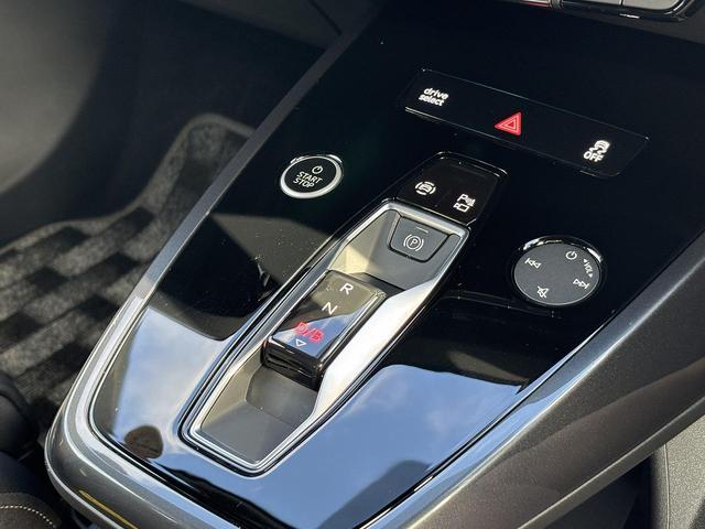 Q4スポーツバック e-トロン 40e-トロン Sライン スポーツサスペンション 20インチAW マトリクスLED 黒革 ACC 全周囲カメラ 前席シートヒーター ワイヤレスチャージ アンビエントライト アコースティックガラス 3ゾーンエアコン(26枚目)