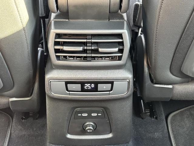 Q4スポーツバック e-トロン 40e-トロン Sライン スポーツサスペンション 20インチAW マトリクスLED 黒革 ACC 全周囲カメラ 前席シートヒーター ワイヤレスチャージ アンビエントライト アコースティックガラス 3ゾーンエアコン(28枚目)