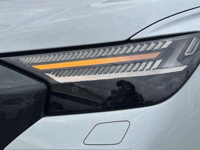 Q4スポーツバック e-トロン 40e-トロン Sライン サンルーフ SONOSサウンドシステム SラインインテリアプラスPKG TVチューナー マトリクスLED ACC レーンアシスト サイドアシスト 全周囲カメラ ワイヤレスチャージ 20インチAW(14枚目)