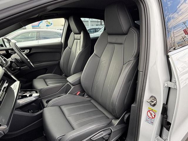 Q4スポーツバック e-トロン 40e-トロン Sライン サンルーフ SONOSサウンドシステム SラインインテリアプラスPKG TVチューナー マトリクスLED ACC レーンアシスト サイドアシスト 全周囲カメラ ワイヤレスチャージ 20インチAW(15枚目)