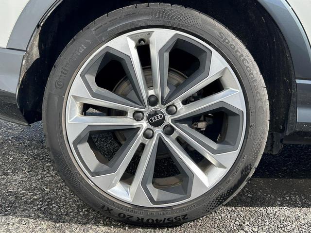 Q3スポーツバック ダイナミックエディション RSダンピングコントロールサス ブラックスタイリングPKG 専用20インチAW スマホ連携 ワイヤレスチャージ パーシャルレザー アンビエントライト サイドアシスト コントラストペイント 1オーナー(13枚目)