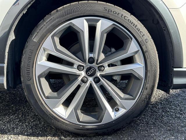 Q3スポーツバック ダイナミックエディション RSダンピングコントロールサス ブラックスタイリングPKG 専用20インチAW スマホ連携 ワイヤレスチャージ パーシャルレザー アンビエントライト サイドアシスト コントラストペイント 1オーナー(24枚目)