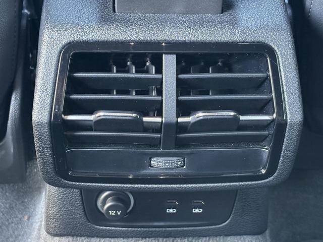 Q3スポーツバック ダイナミックエディション RSダンピングコントロールサス ブラックスタイリングPKG 専用20インチAW スマホ連携 ワイヤレスチャージ パーシャルレザー アンビエントライト サイドアシスト コントラストペイント 1オーナー(36枚目)