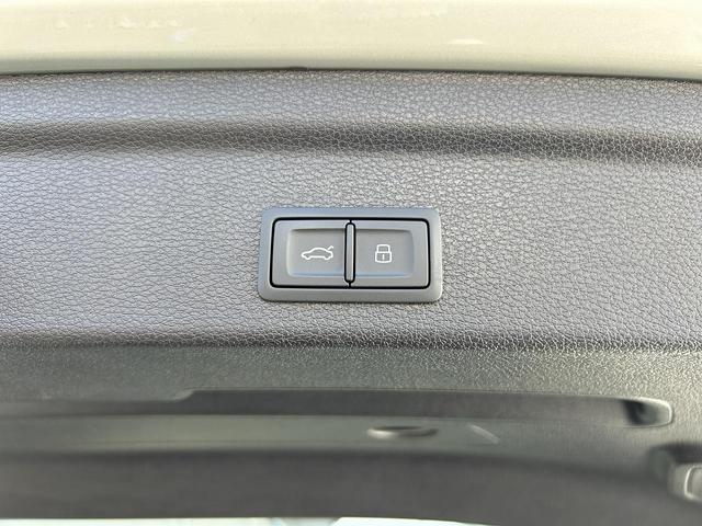 Q3スポーツバック ダイナミックエディション RSダンピングコントロールサス ブラックスタイリングPKG 専用20インチAW スマホ連携 ワイヤレスチャージ パーシャルレザー アンビエントライト サイドアシスト コントラストペイント 1オーナー(37枚目)