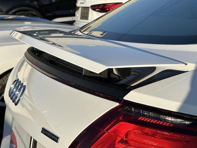 ＴＴクーペ ４５ＴＦＳＩクワトロ　Ｓラインパッケージ　コンフォートＰＫＧ　マトリクスＬＥＤ　シートヒーター　　サイドアシスト　スマホ連携　バーチャルコックピット　バックカメラ　ドライブセレクト　パドルシフト　１８インチＡＷ　１オーナー（10枚目）