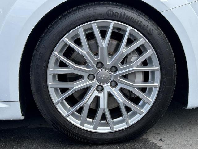 ＴＴクーペ ４５ＴＦＳＩクワトロ　Ｓラインパッケージ　コンフォートＰＫＧ　マトリクスＬＥＤ　シートヒーター　　サイドアシスト　スマホ連携　バーチャルコックピット　バックカメラ　ドライブセレクト　パドルシフト　１８インチＡＷ　１オーナー（24枚目）