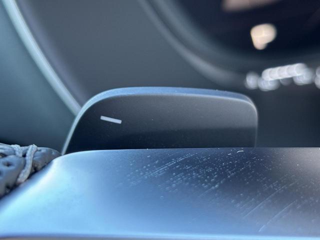 ＴＴクーペ ４５ＴＦＳＩクワトロ　Ｓラインパッケージ　コンフォートＰＫＧ　マトリクスＬＥＤ　シートヒーター　　サイドアシスト　スマホ連携　バーチャルコックピット　バックカメラ　ドライブセレクト　パドルシフト　１８インチＡＷ　１オーナー（27枚目）