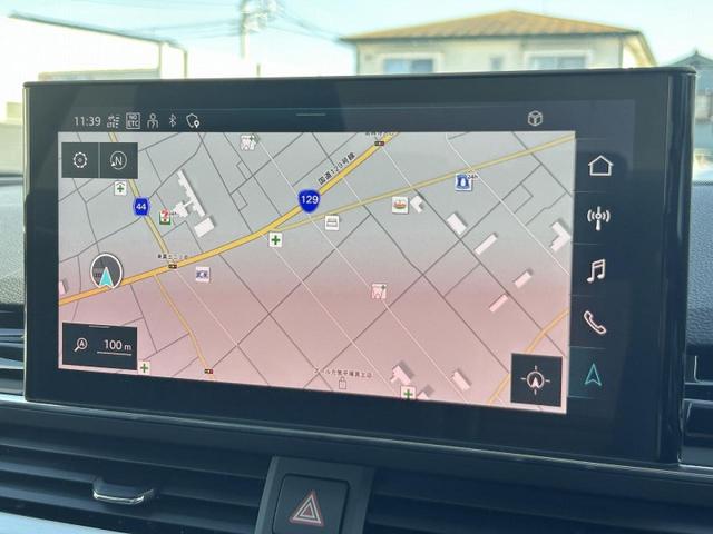 Ａ４ ３５ＴＦＳＩ　Ｓライン　コンフォートＰＫＧ　ＴＶチューナー　ＳラインプラスＰＫＧ　ＡＣＣ　レーンアシスト　サイドアシスト　シートヒーター　パークアシスト　スマホ連携　ワイヤレスチャージ　マトリクスＬＥＤ　１オーナー（4枚目）