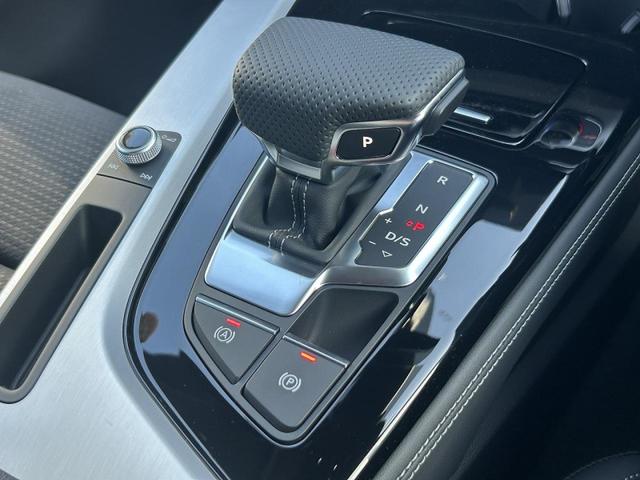 Ａ４ ３５ＴＦＳＩ　Ｓライン　コンフォートＰＫＧ　ＴＶチューナー　ＳラインプラスＰＫＧ　ＡＣＣ　レーンアシスト　サイドアシスト　シートヒーター　パークアシスト　スマホ連携　ワイヤレスチャージ　マトリクスＬＥＤ　１オーナー（28枚目）