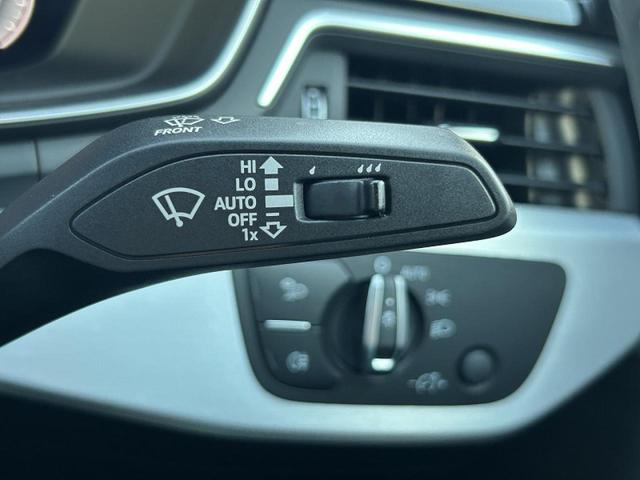 Ａ４ ３５ＴＦＳＩ　Ｓライン　コンフォートＰＫＧ　ＴＶチューナー　ＳラインプラスＰＫＧ　ＡＣＣ　レーンアシスト　サイドアシスト　シートヒーター　パークアシスト　スマホ連携　ワイヤレスチャージ　マトリクスＬＥＤ　１オーナー（33枚目）