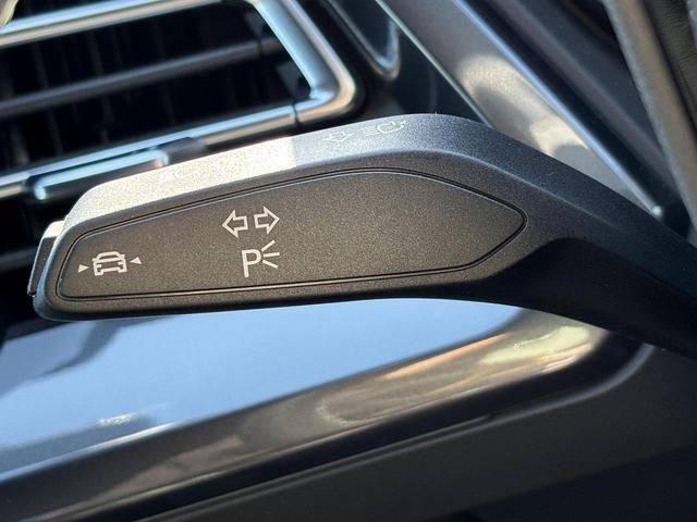 Q4スポーツバック e-トロン 40e-トロン Sライン SラインインテリアプラスPKG マトリクスLEDヘッドライト マルチカラーアンビエントライト パーシャルレザー アンビエントライト ACC レーンアシスト サイドアシスト 全周囲カメラ 純正20インチ(10枚目)