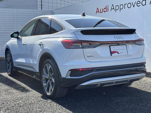 Q4スポーツバック e-トロン 40e-トロン Sライン SラインインテリアプラスPKG マトリクスLEDヘッドライト マルチカラーアンビエントライト パーシャルレザー アンビエントライト ACC レーンアシスト サイドアシスト 全周囲カメラ 純正20インチ(20枚目)